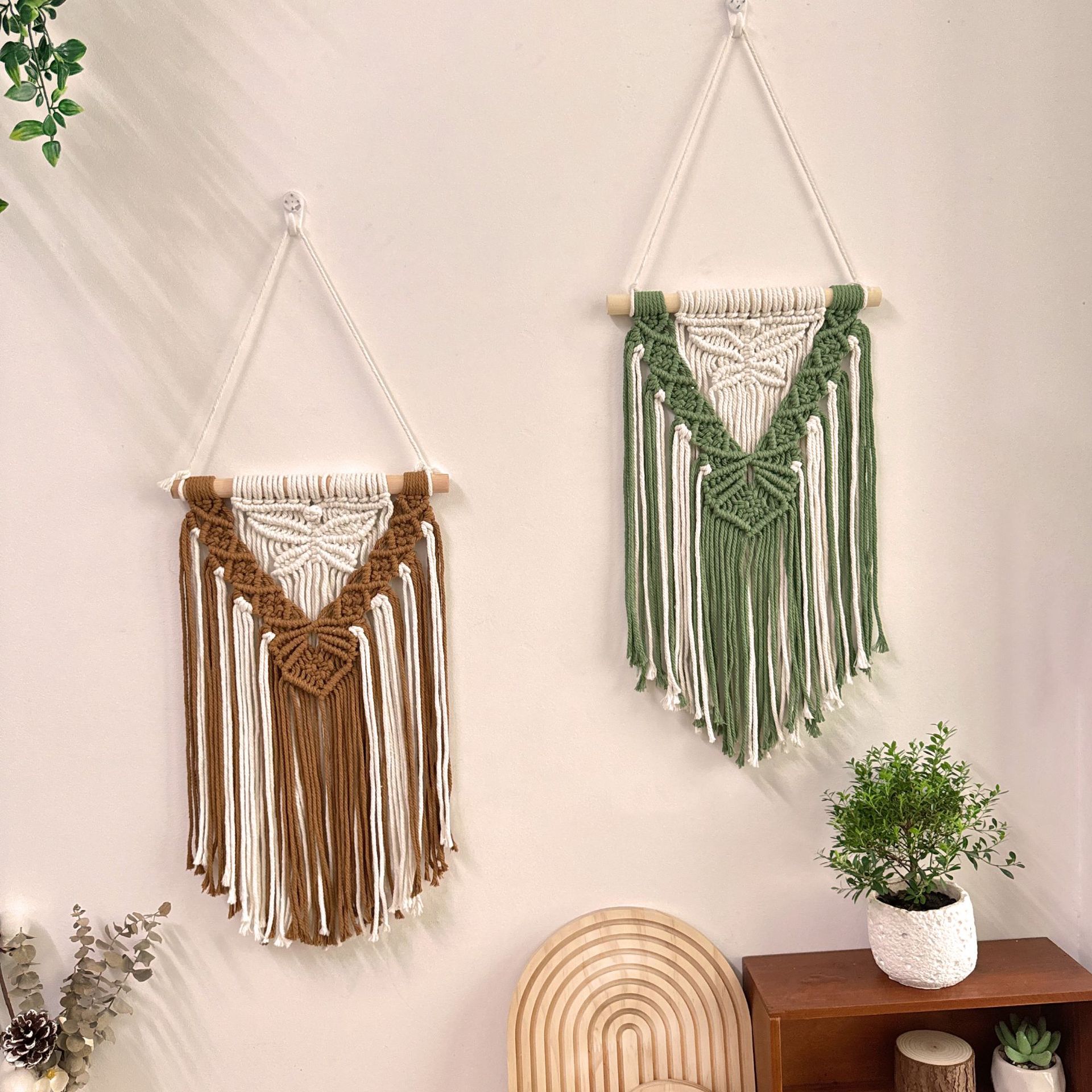 2025新作 ボヘミアン ハンドメイド 壁掛けタペストリー 綿ロープ 寝室 インテリア ナチュラル エスニック フリンジ 手編み おしゃれ 装飾品