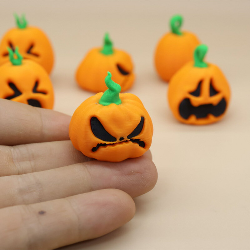 ハロウィン ミニチュア 置物 かぼちゃ お化け DIY 装饰 パーツ 微景观 テーブル饰り 手作り 小物 オーナメント フェルト 可爱い 手のひらサイズ 2