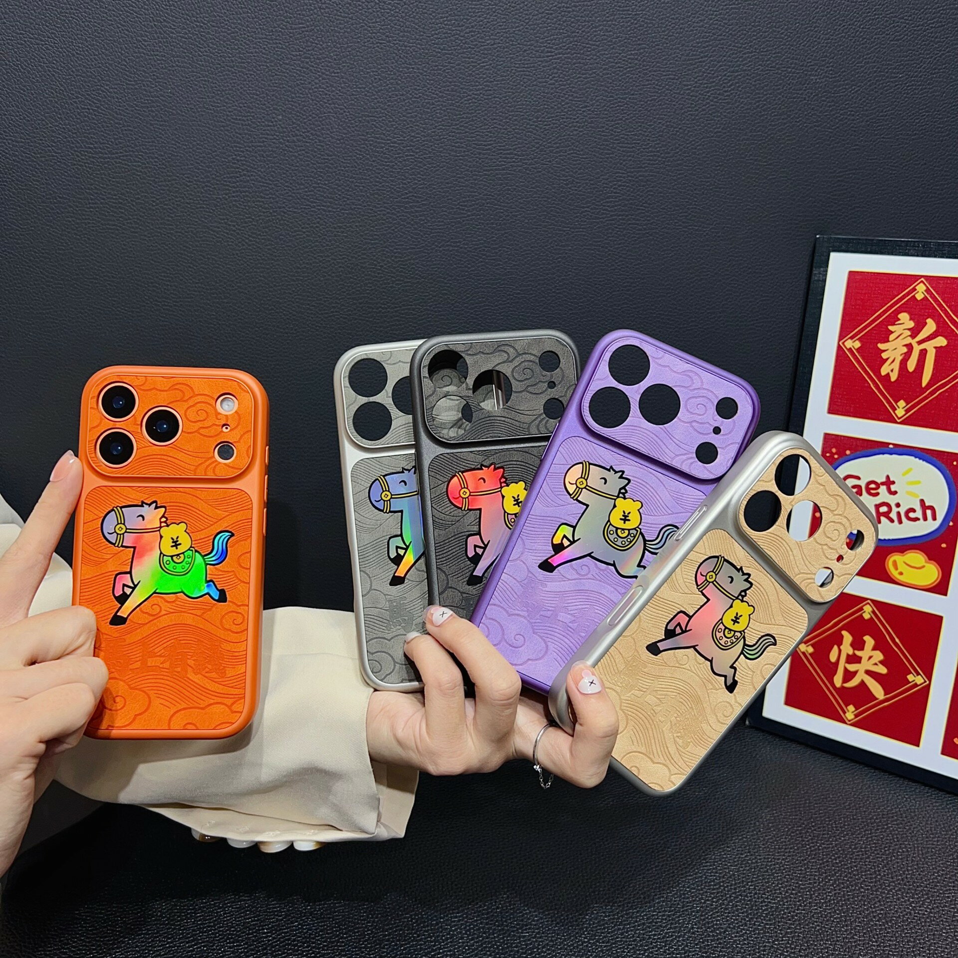 Rakuten - 馬 デザイン iPhoneケース 小馬モチーフ 干支 午年 縁起物 明るいデザイン iPhone17 iPhone16 シリーズ対応 ソフトケース プレゼント 高級感 上品 高見え オレンジ系 洗練された 大人っぽい デザイン mk5