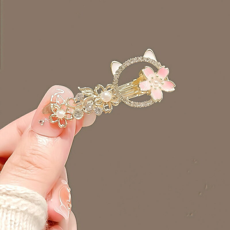 Rakuten - サクラ ネコ ヘアクリップ ダッククリップ 可愛い 甘い サイドクリップ 前髪 花 お花見 ピクニック フェアリー レディース 髪飾り ヘアアクセサリー