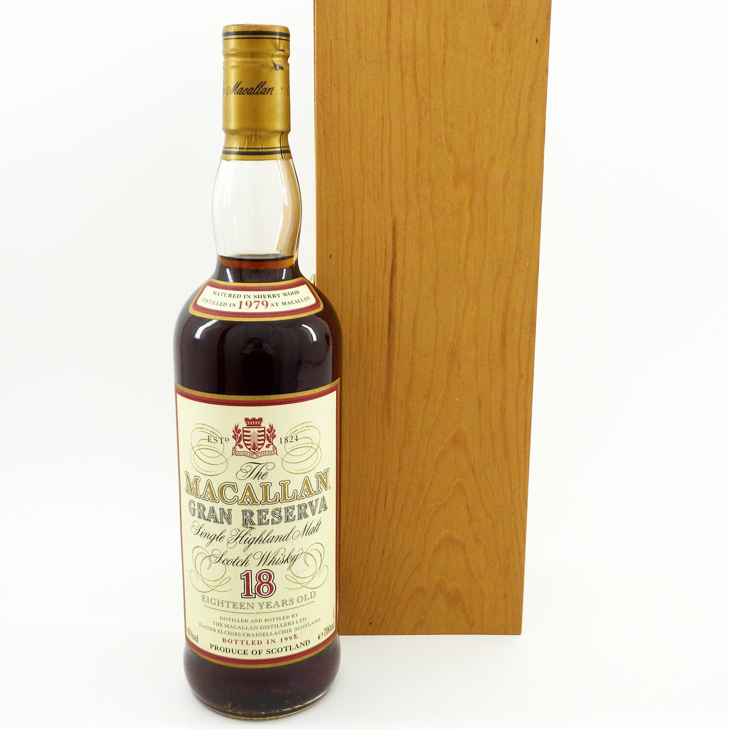 MACALLAN マッカラン 18年 グラン レゼルヴァ 700ml 40％ 箱付き 未開栓 お酒 古酒 シングルハイランドモルト スコッチ ウイスキー【中古】【送料無料】