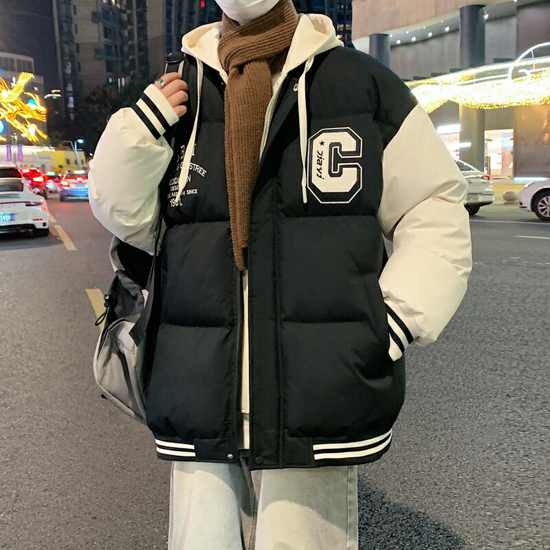 【6%OFFクーポン⇒6191円】冬服 メンズ ダウンジャケット ブルゾン フード付き スタジャン 英字柄 中綿ジャケット 大きいサイズ 防寒着 暖かい 保温 アウター コート カジュアル トップス かっこいい 人気 通勤 通学 アウトドア おしゃれ