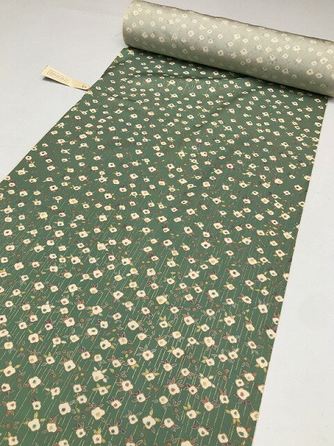 【中古】反物 正絹 グリーン地に小花模様 小紋着尺