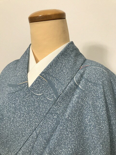 乐天商城 - 【中古】Lサイズ 小紋 化繊 青地に蝶模様