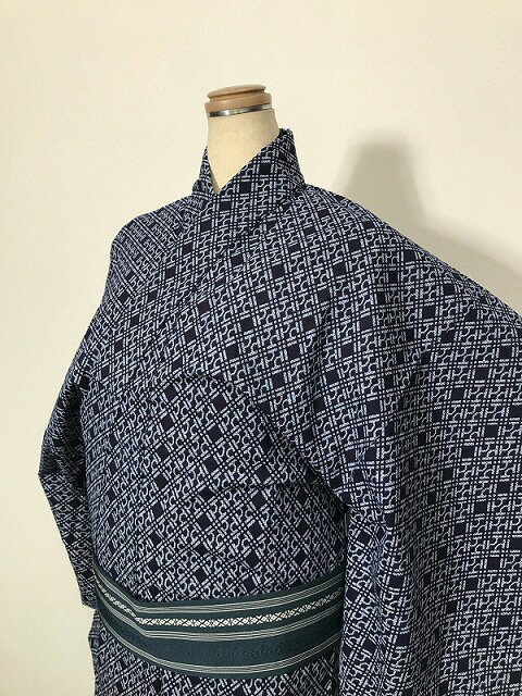 【中古】Sサイズ 浴衣 男物 綿 濃紺地に菱模様