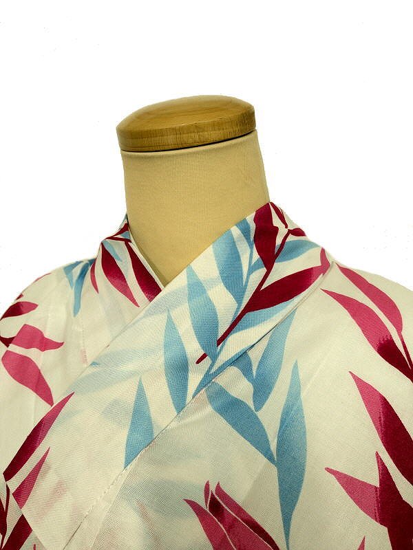 新品 浴衣 綿 白地にリーフ模様 裄65 Mサイズ 木綿 仕立て上がり 花火大会 夕涼み 夏祭り 盆踊り ゆかた シーズン夏