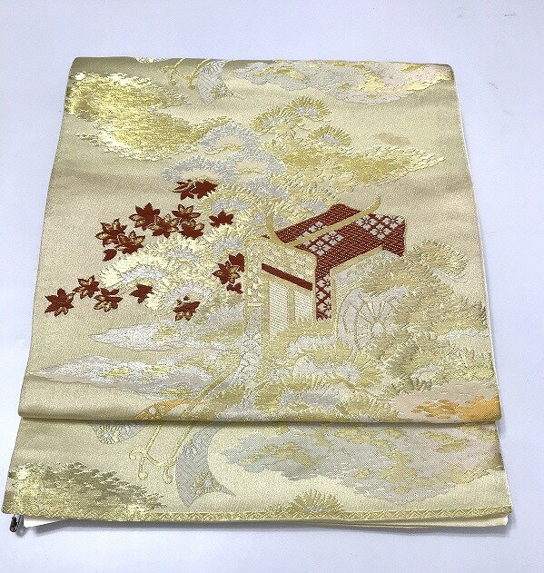 【中古】袋帯 化繊 クリーム地に御所車文様