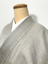 お買い物マラソンお得クーポン対象/【中古】 Sサイズ 色無地 正絹 荒波地紋の薄グレー 一つ紋 袷着物 最強配送