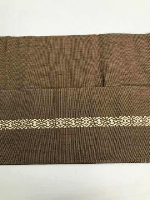 【中古】角帯 男物 正絹 薄茶地に独鈷文様 各帯 男性用 メンズ 男性 着物 袴 和装 和服 きもの 袴帯 着物帯 男帯 おしゃれ オシャレ 柄
