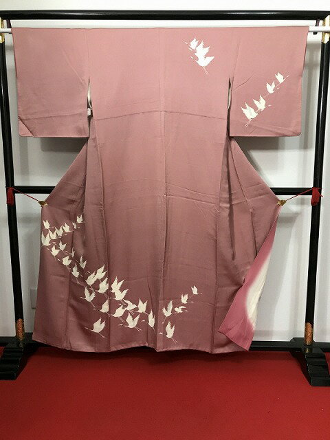 乐天商城 - 【中古】 Sサイズ 付け下げ 正絹 付下げ訪問着 袷着物 薄臙脂地に飛鶴模様 最強配送 シーズン春