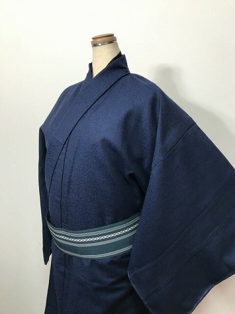 【中古】 Sサイズ リメイク男物 ウール 単衣着物 濃紺地にまだら文様 別布袖継ぎ 福服特製 最強配送