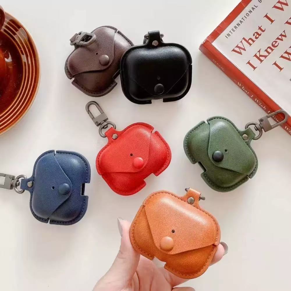 Rakuten - AirPods4 ケース AirPods 4 カバー PUレザー シンプル カラビナ付き 保護カバー おすすめ おしゃれ Apple アイホン エアーポッズ 第4世