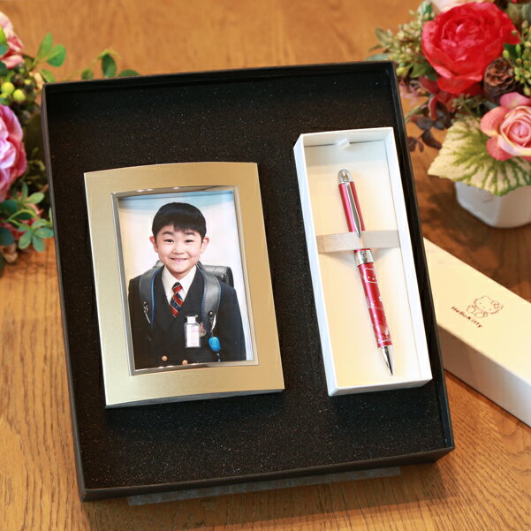 フォトフレーム + 多機能 ボールペン ハローキティ ギフトセット | 名入れ 退職祝 還暦祝 写真たて 写真フレーム 記念品 プレゼント ギフト やさしい 名...