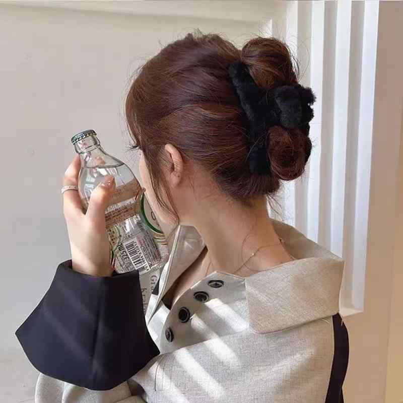 LeTradeJP 【4個セット】濃密な髪も使用可能セット 大きめ もふもふ しっかりとまる 濃密な髪も使用でき ヘアアクセサリー 大人 おしゃれ シンプル4色 可愛い 通勤 出掛け fukuroku-1-10240985 福禄寿 サンプル画像2