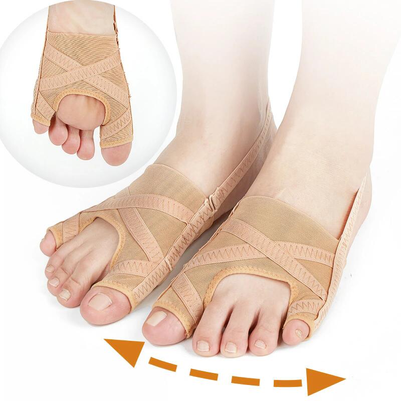 【商品コード】：y813581 【カラー】 ベージュ【S】、ベージュ【L】 原産国 : 中国 【この商品について】 【素材】: ボディーは高品質メッシュ生地を採用されていますので、通気性上には、みぎにでるものはない。周りのストラップは丁寧な縫製プロセスを通して、繰り返しの引っ張りによる本来の弾性崩壊を防ぎます、長持ちします。特別柔らかいわけではない、キツイ靴に使うことはお勧めしません。 【使用方法】左右兼用デザインです、踵に掛ける締めバンドは五段調整でき、つま先のトラクションを調整可能、足の状態に合わせて最も快適な位置に調整します。日常生活でも就寝中でも着用できるので、常に足指が開いた状態となり、重度母趾・小趾曲がりの方はお勧めしません。 【足指保護】: 本製品は小趾と母趾を同時にサポートし、幾らかのゴムバンドを応じて、親指と小指の間隔を開け。また踵に掛けるバンドはあり、前にズレ防止、日常着用し、定期的に調整して、足のサイズに満たします。 【使用シーン】: 本製品は改良した締めバンド付き、素足で履いてもとても履き心地が良いです。日常の活動や自宅でのレジャーで使用することができます。家庭やオフィスでの使用はもちろん、ランニング、ウォーキング、ヨガなどのスポーツ活動中にも適しています。 ※簡易包装となりますのでご理解の程よろしくお願いします。 ※手動測定による1〜3cmの測定偏差を許容してください。 ※モニターや光の効果が異なるため、実際の色は写真の色と若干異なる場合があります。 ※仕様・デザインは改良のため予告なく変更することがあります。【商品コード】：y813581 【カラー】 ベージュ【S】、ベージュ【L】 原産国 : 中国 【この商品について】 【素材】: ボディーは高品質メッシュ生地を採用されていますので、通気性上には、みぎにでるものはない。周りのストラップは丁寧な縫製プロセスを通して、繰り返しの引っ張りによる本来の弾性崩壊を防ぎます、長持ちします。特別柔らかいわけではない、キツイ靴に使うことはお勧めしません。 【使用方法】左右兼用デザインです、踵に掛ける締めバンドは五段調整でき、つま先のトラクションを調整可能、足の状態に合わせて最も快適な位置に調整します。日常生活でも就寝中でも着用できるので、常に足指が開いた状態となり、重度母趾・小趾曲がりの方はお勧めしません。 【足指保護】: 本製品は小趾と母趾を同時にサポートし、幾らかのゴムバンドを応じて、親指と小指の間隔を開け。また踵に掛けるバンドはあり、前にズレ防止、日常着用し、定期的に調整して、足のサイズに満たします。 【使用シーン】: 本製品は改良した締めバンド付き、素足で履いてもとても履き心地が良いです。日常の活動や自宅でのレジャーで使用することができます。家庭やオフィスでの使用はもちろん、ランニング、ウォーキング、ヨガなどのスポーツ活動中にも適しています。 ※簡易包装となりますのでご理解の程よろしくお願いします。 ※手動測定による1〜3cmの測定偏差を許容してください。 ※モニターや光の効果が異なるため、実際の色は写真の色と若干異なる場合があります。 ※仕様・デザインは改良のため予告なく変更することがあります。