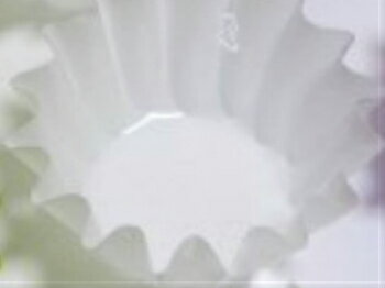 ファインカップ 9号 白 底径55×深さ30mm 1個 500枚 アヅミ産業 フィルム ケース カラー レンジ 惣菜 弁当 ホワイト カップ レンジOK 丸型