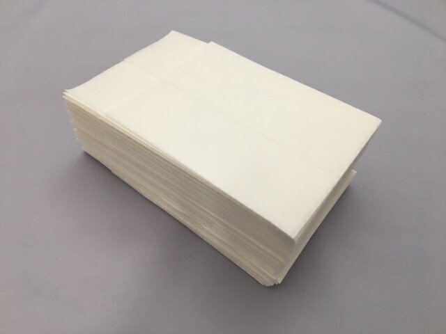 新 四つ折 ナフキン 白無地 平型 1500枚 /1束150枚入×10袋 広げたサイズ 165×255mm ナプキン 紙 ペーパ..