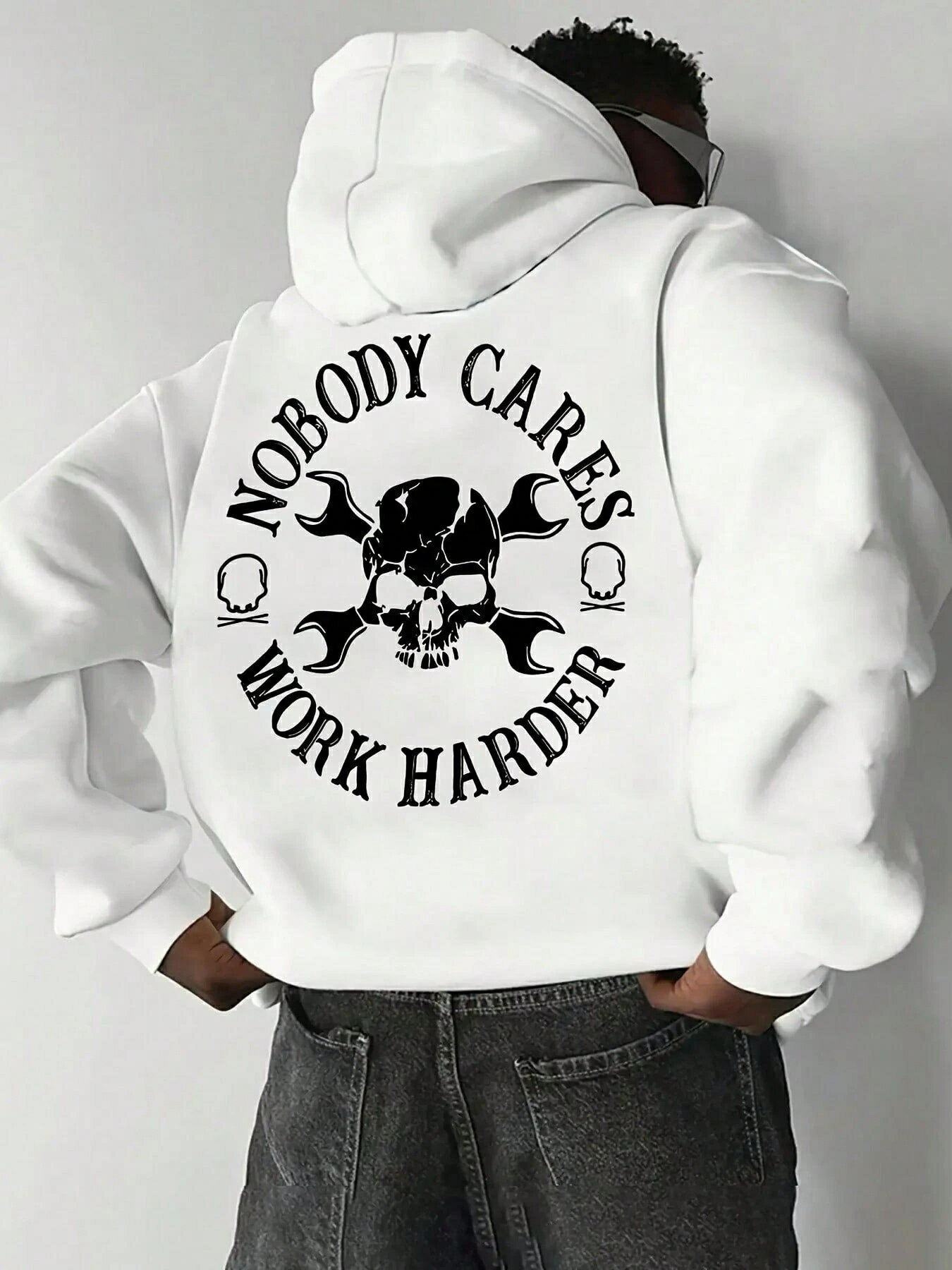 乐天商城 - 男性の秋と冬のスカルレタープリントフード付きプラスベルベットスウェットシャツ、オールマッチスポーツカジュアルルーズフード付きスウェットシャツ