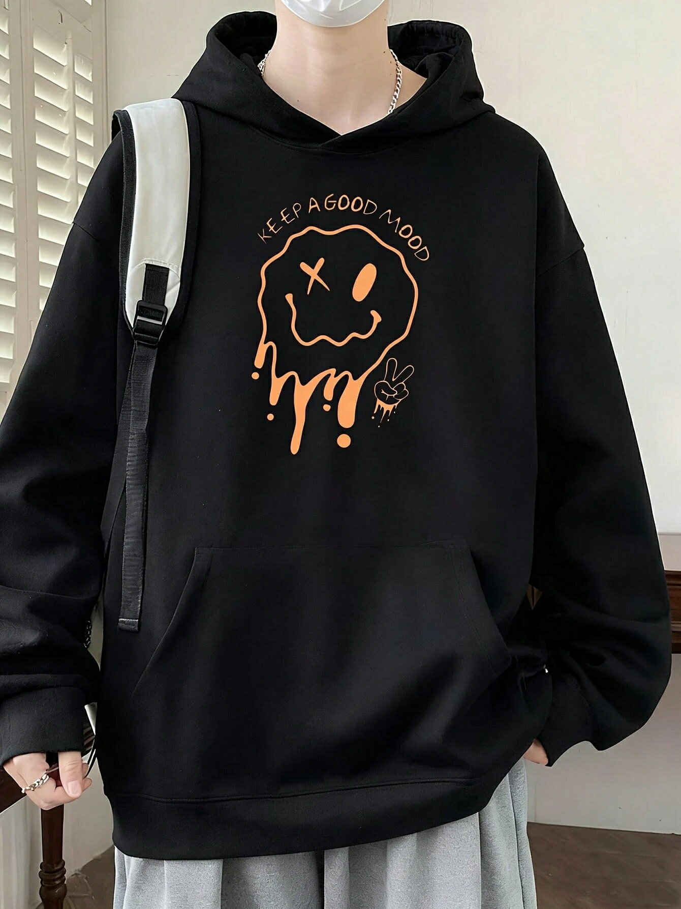 乐天商城 - メンズ ロングスリーブ フーディー。肌触りが柔らかく、ストリートスタイルのデザインは個性に富んでおり、スポーツ、カジュアル、通勤（つうきん）など様々なシーンに適しています