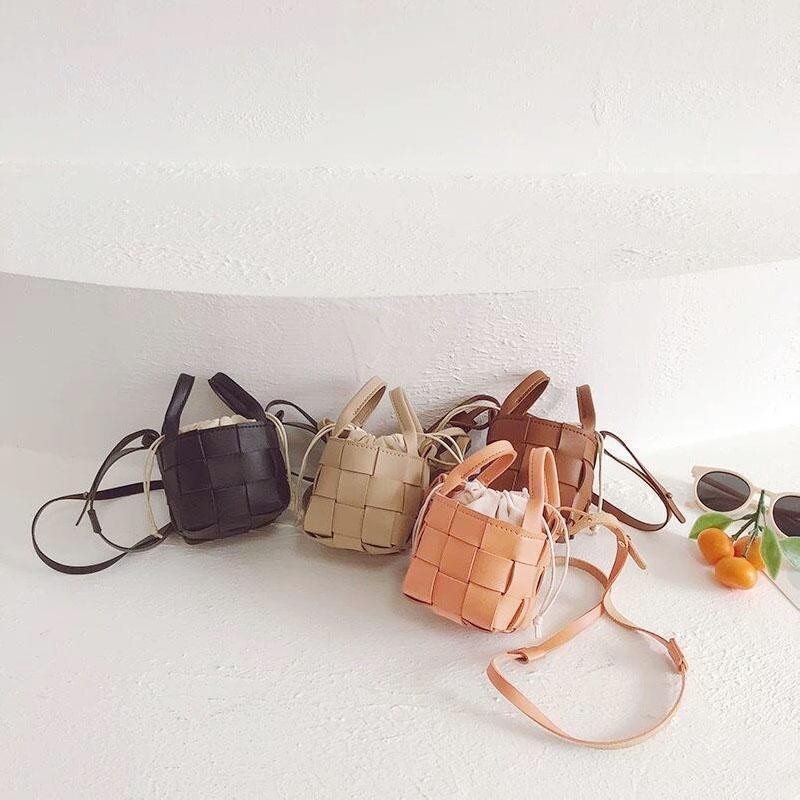 キッズ バック かばん ショルダーバック 小さめ 軽い 子供バック 子供鞄 鞄 子供ポーチ 2wayクロス編み..