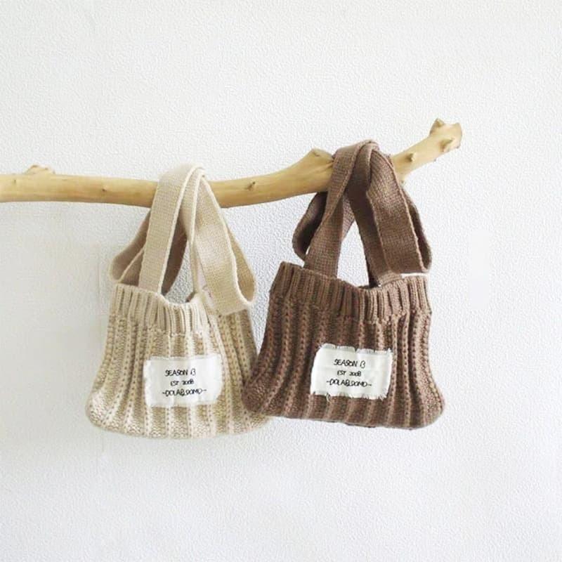 キッズ バッグ 斜めがけ 男の子 女の子 おしゃれ 韓国 ショルダーバッグ かわいい 軽量 幼児 子供 かば..