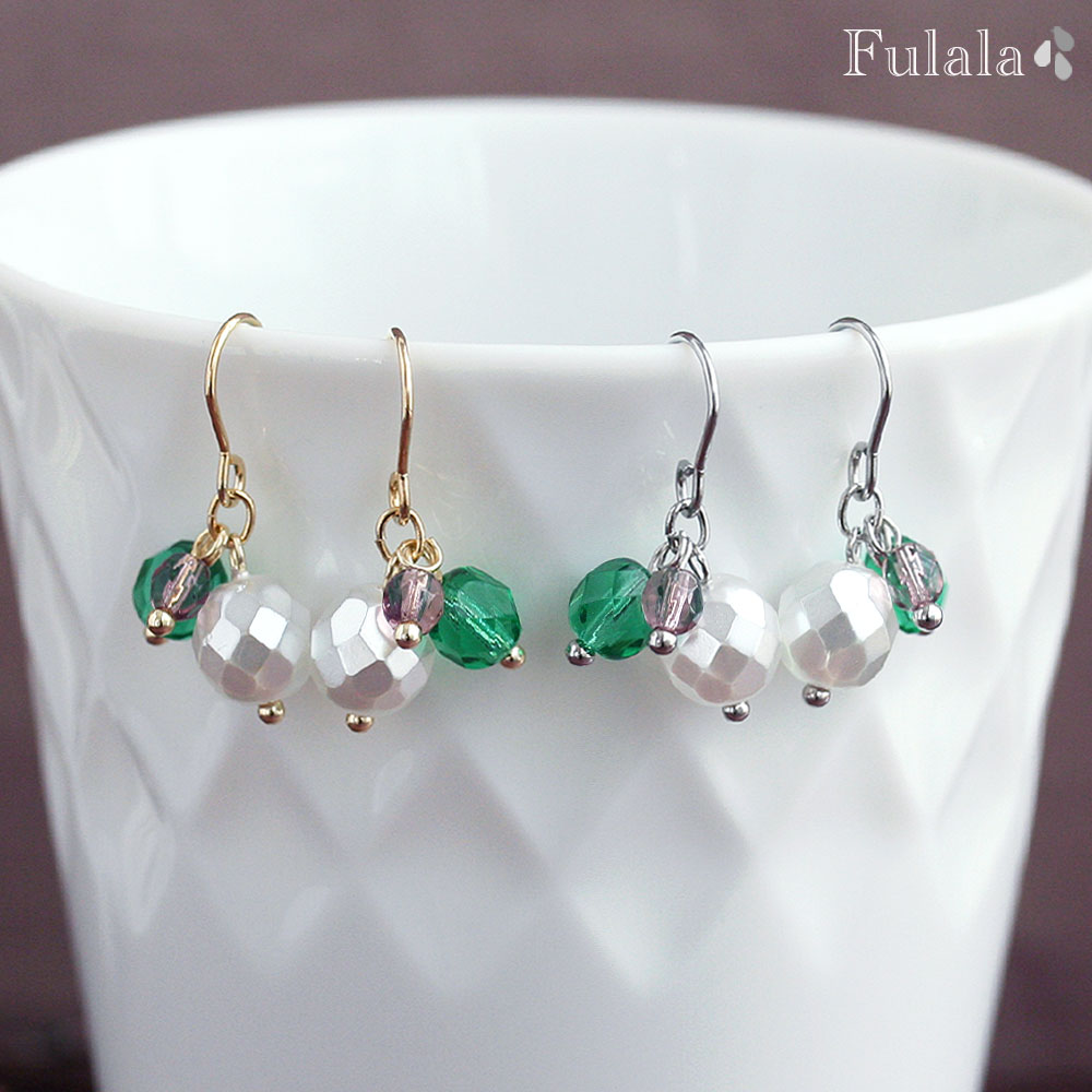 ピアス 金属アレルギー対応 チェコガラスのトリコロールピアス パール×グリーン×パープル 1ペア イヤリング ステンレス 316L 樹脂ピアス チタンピアス サージカルステンレスピアス 緑 小ぶり チェコガラスFP