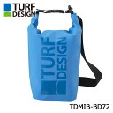 【2024モデル】ターフデザイン TDMIB-BD72 ブルー メガアイスバッグ MEGA ICE BAG TURFDESIGN 水と氷を入れることができる保冷バッグ 熱圧着による縫製で水が漏れない仕様になっています。 真夏のラウンドなどスタート前に氷を追加することで保冷時間を長く保てます。 カラー ブルー サイズ H400×W160×D160mm 素材 表側/PVC 500D PVC 内側/PVC テープ/ポリエステル 生産国 中国 在庫につきまして ※在庫データは定期的に更新しておりますが、実店舗と在庫を共有している商品もございますので、日々在庫が変動しており、ご注文のタイミングによっては欠品・完売の場合がございます。 お取り寄せの商品につきましても、リアルタイムのメーカー在庫ではございませんので、予めご了承下さい。ご注文商品の在庫有無・納期につきましては、当店からのメールにてお知らせいたします。