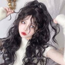 セット内容&nbsp;&#10045;.*&#42611; ウィッグ/ヘアネット【※こちらの商品は、個人差等ございますので、商品ご到着後、お客様ご自身より手くしやカット等多少の調節が必要な場合もございます。】「記載のないアクセサリー　小物等は付属しません」 素材&nbsp;&#10045;.*&#42611; 高温耐熱ファイバー カラー&nbsp;&#10045;.*&#42611; ブラック サイズ (cm)&nbsp;&#10045;.*&#42611; 長さ：約60cm※表記寸法と実寸値の多少の誤差はご容赦ください。 送料&nbsp;&#10045;.*&#42611; ★1点 880円(北海道?九州?沖縄?離島除く)商品を複数ご注文の場合の送料は、下記の表を参照してください。 ※SALE品など、他商品との同梱発送不可の商品と合わせてご購入の場合、送料の計算が異なりますのでご注意ください。 注意事項&nbsp;&#10045;.*&#42611; ●ページの閲覧環境によって、掲載写真と実際の商品の色合いが異なる場合があります。 ●モデルに小物を使う場合がございますが、商品に含まれませんので、セット内容をご確認ください。 ●一部商品はボタンの穴が開いていない場合もございますが、不良品ではございません。 ●製造過程?出荷過程の間に出来た細かなキズ?ヨゴレなどある場合がございます。細かい部分まで気になさる方は、ご購入をご遠慮ください。 ●商品の仕様は、製造元の都合により予告なく変更や突然の欠品等で商品手配の遅れや手配ができない場合がございます。 ●お届けした商品に不備がございましたら、お届け後5日以内にご連絡ください。早急に対応させていただきます。なお期日を過ぎた場合はお受け致しかねます。 ●土日祝祭日のご注文およびお問い合わせへの弊社からのご連絡は、翌営業日となります。 ●海外製品のため、詳細タグなし。 ●配送の関係上、ラッピング対応は受け付けておりません。 &nbsp;&nbsp;会社?学校?団体でご購入のお客様 発送の際、ご担当者様のお名前（フルネーム）が必要となります。 登録情報のお名前を、会社名や団体名のみでご登録されている場合、ご登録名をご担当者様のお名前にご変更していただくか、【備考欄】にフルネームでご記入願います。 【納品書や領収書につきまして】 当店では個人情報保護及び環境保全の為ペーパーレス化に取り組んでおりますので、お届けのお荷物に納品書（お買上明細書）は同封しておりません。ご了承くださいませ。 ご希望の場合、ご注文時【備考欄】にご記入願います。PDFファイルをメールにて添付いたします。 &nbsp;&nbsp;返品?交換?キャンセルについて サイズ間違い?イメージ違いなど、お客様都合によるキャンセルやご交換は原則として承っておりません。返品ルールに関しましては、リンク先ページをご覧の上、お気軽にお問い合わせください。 SIMILAR COLOR ブラック 黒