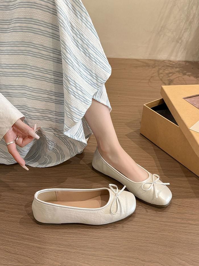 バレエシューズ パンプス 歩きやすい 走れる レディース リボン ぺたんこ バレエパ...
