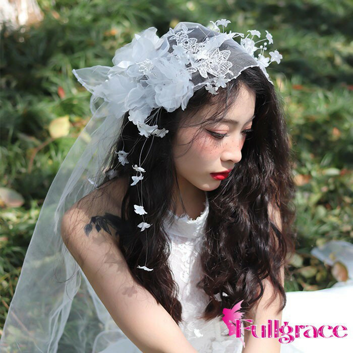 花嫁 結婚式 髪飾り ウエディングベール ヘッドドレス 花 ブライダル チュール リボンカチューシャ パーティー 二次会 披露宴 前撮り 後撮り 演奏会 謝恩会 演出 イベント お呼ばれ 舞台 成人式 写真用 撮影用 ヘアアクセ ヘアアクセサリー 白 シンプル エレガント 森ガール