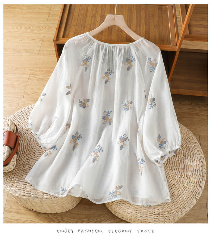 SissiのTシャツ 夏 レディース 半袖 ブラウス 花柄 半袖 Tシャツ 総柄 夏トップス 綿麻ライク ナチュラル なつ 薄手 総柄 花柄 Tシャツ ひんやり ブラウス 優しい ボリューム袖 春 夏 大人 エレガント 着回し 優しい 日常 ディリー 普段着 外出 お出かけ｜アングル3