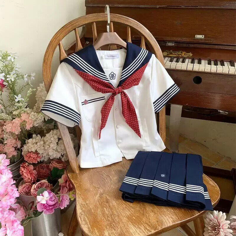 Rakuten - コスプレ セーラー服 マリン セーラー ホワイト 制服 衣装 ゴシック コスプレ 海軍衣装 女子高生 水兵 ワンピース 帽子 制服 なりきり コスチューム ハロウィン 衣装 仮装 高校生 学生 ミニスカート コスイベント 結婚式 余興 S M L XL 送料無料 FC07