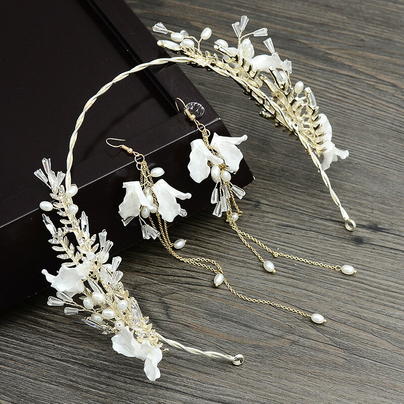 ヘアアクセサリー アクセサリー カチューシャ 大人用 演奏会 フラワーティアラ 花冠 ヘッドドレス 女性用 ティアラ ウェディング ラインストーン 髪飾り ライ...