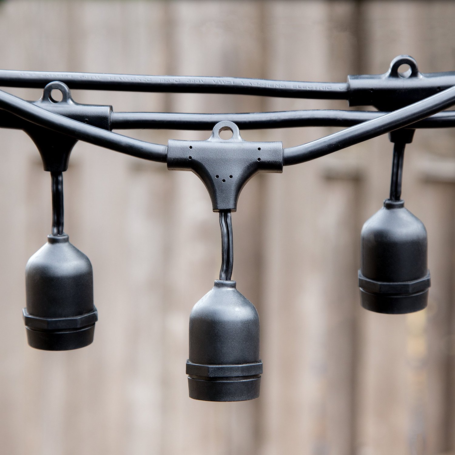 ���ȥ�󥰥饤�ȥ����� �ɱ��� 10M 15�ĥ����å� 16��LED�ŵ��դ� E26�ŵ� ���ꥹ�ޥ� �뺧�� �ѡ��ƥ��� �������� �ɱ��� �ž� �ϥ������� Ϣ���ǽ