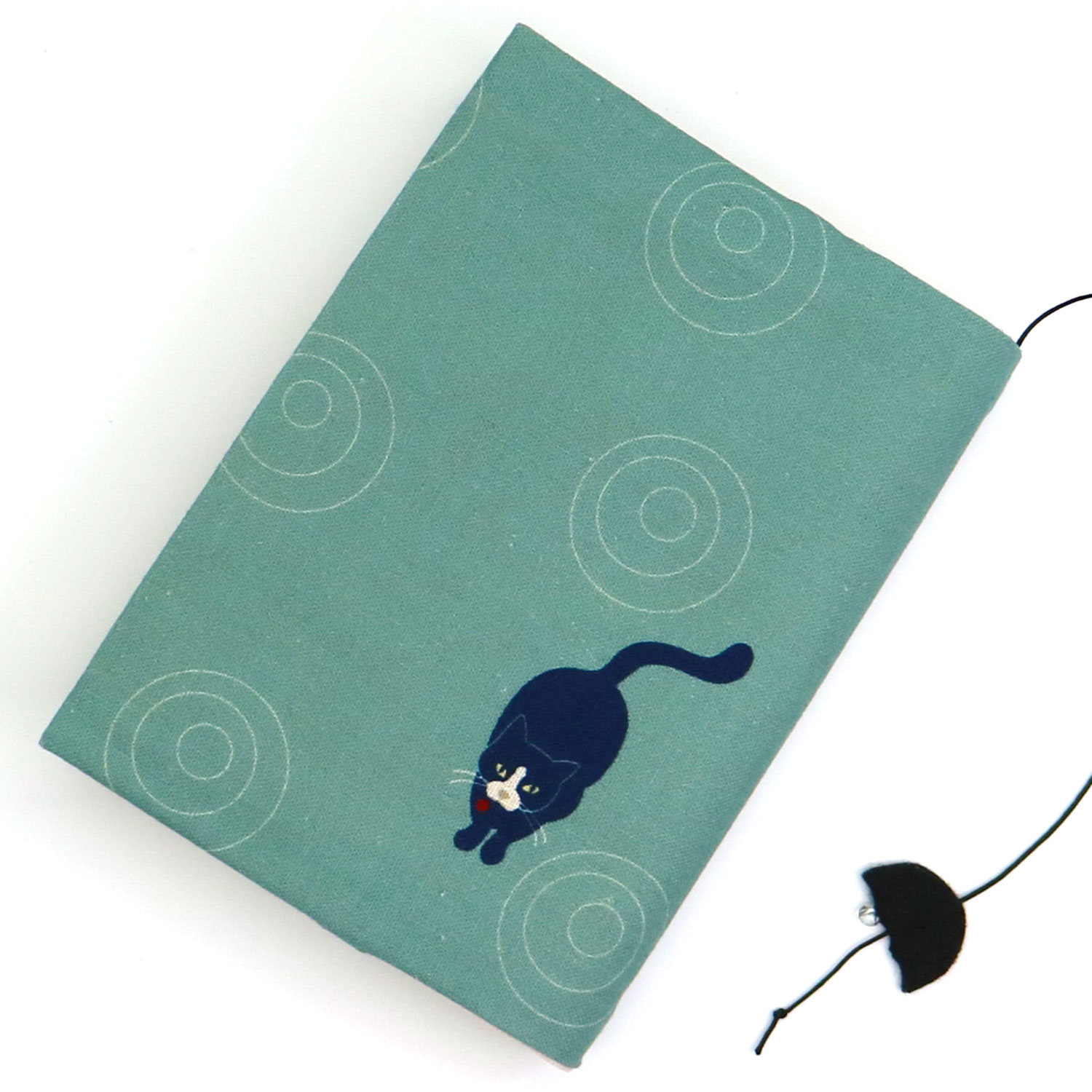 sheepsleep 布製ブックカバー 文庫本カバー 「雨が降ってきたよ」B プリント 日本製 栞紐付き