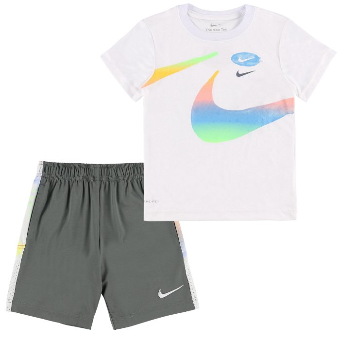 ナイキ ボーイズ 上下セット (キッズ 子供服 男の子 半袖 Tシャツ トップス ハーフパンツ サッカー 運動 スポーツウェア トレーニングウェア NIKE あす楽) 86J594001-86J540M19のサムネイル