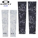 オークリー(OAKLEY) Essential Arm Cover 24.0 ●素材 ・ポリエステル84％、ポリウレタン16％ ●サイズ ・ONE SIZE ●カラー ・00G:BLACK PRINT ・186:WHITE PRINT 吸汗速乾性、接触冷感性とUPF50＋を融合させる事で暑い夏でも快適に着用可能なアームカバー。 熱中症対策や屋外スポーツなど幅広いシーンで活躍するアイテム。手首に施されたリフレクターロゴが夜間の視認性を向上。 ※両手用 ※商品の画像はできる限り実物に近づけるよう配慮しております。 お使いのモニターやご覧になる環境によりまして、 色目が若干異なる場合がございますので、ご了承くださいませ。 ※メーカー希望小売価格はメーカーサイトに基づいて掲載しています。オークリー(OAKLEY) Essential Arm Cover 24.0