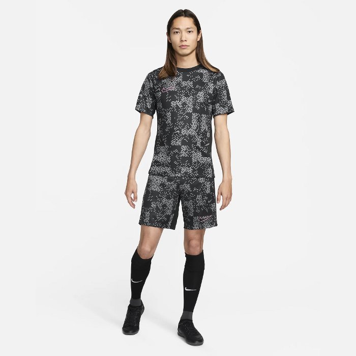 300円オフクーポン配布中\スーパーSALE/ ナイキ メンズ 上下セット (サッカーウェア フットサル 半袖 Tシャツ ハーフパンツ 運動 スポーツウェア ト...