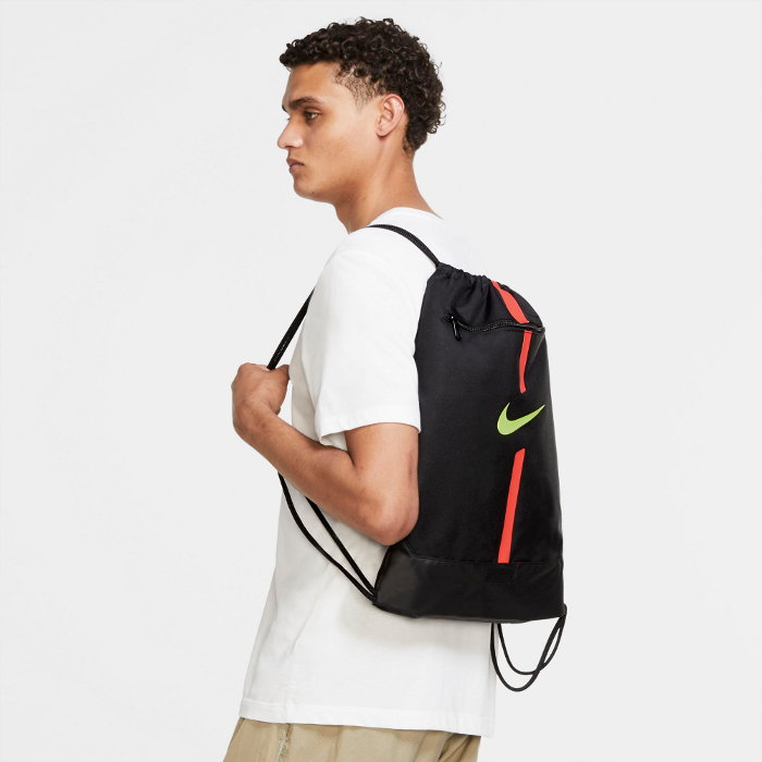 【あす楽対応】ナイキ(NIKE)アカデミー ジムサック(バッグ かばん リュック ナップサック サッカー シューズ袋 シューズ入れ 小物入れ メンズ レディース ジュニア)DA5435-011