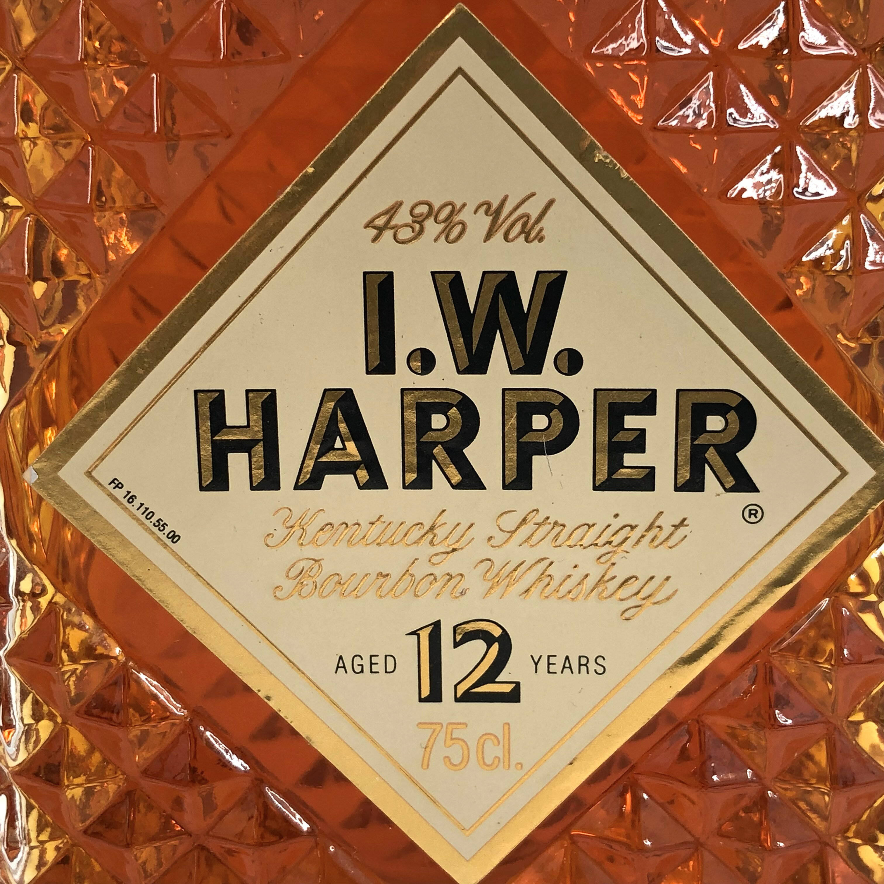 【中古】I.W.HARPER I.W.ハーパー 12年 ストレートバーボンウイスキー 750ml 43%【...
