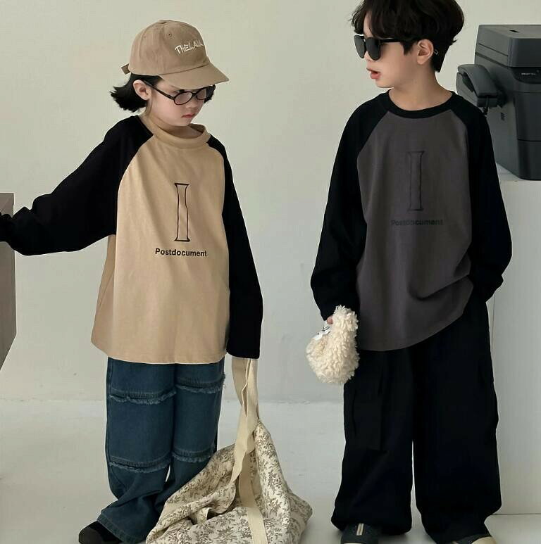 ご来店いただいてありがとうございます。 商品詳細: 伸縮性:なし 付属品:なし 商品内容:キッズ トップス カラー:写真通り 柔らかさ:普通 厚さ:普通 素材:綿、その他 サイズ(cm): 写真通り ※サイズは平置き、メジャー採寸を行っております。1-3cmの誤差がある場合があります。予めご了承下さいませ。 ※モデル画像は環境光の影響によりカラーが異なって見える場合がございます。 ※採寸は製造メーカー提供情報ですので、1~3cm誤差が生じる場合がございます。 ※お客様の体型に合致しない場合もございますので、参考程度にご使用ください。 仕入時期により多少デザインなど異なる場合があります。ご了承ください。 平置きサイズです。また、商品によって多少の誤差がある場合がございます。予めご了承下さいませ。 初期不良品以外、イメージ、サイズや色の感じ違いの理由など、キャンセルや返品はお受けることができません。ご了承下さいませ。