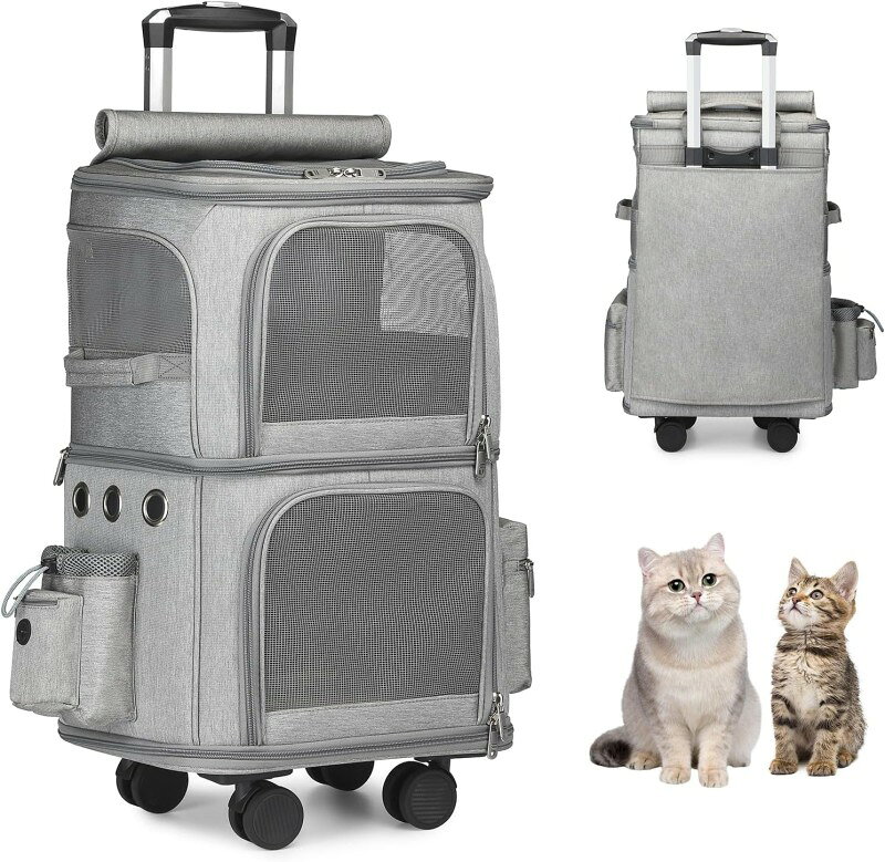商品情報 トロリー式猫 キャリーバッグこのペットキャリーには調節可能なアルミニウム製トロリーポールが付属しており、従来のペットキャリアに比べて時間と労力を節約できます。 猫 キャリーは長さ35cm、厚さ28cm、高さ63cm(8cmのキャスター付き)で、上下に2つのコンパートメントがあり、複数のペットを簡単に運ぶことができます。 通気性犬用カートの側面と上部には通気性の良い穴とメッシュ生地があり、ペットの安全を確保するために、常に見ることができます。 空気が素早く循環するので、ペットが快適に呼吸できます。 猫 キャリーケース上部のメッシュ生地の外側には遮光生地があり、巻き上げたり下げたりできます。 静音キャスター犬 キャリーケースには静音キャスターが装備されており、音もなくスムーズに動き、周囲の環境に影響を与えません。キャスターの取り付け、取り外しは側面のボタンを押すだけで、とても簡単で便利です。 持ち運びやすい猫 バッグの本体は折り畳み式で、使用しない時は折り畳むことができ、折り畳んだ体積は小さく、収納と持ち運びが簡単で、場所を取らず、外出、旅行、電車、病院、避難所に最適です。トロリー滑車キャットバッグは輸送中に完全に密封されます、開封後に少しニオイであります正常です、1-2時間風通しの良い場所に置いてください。 丈夫で良い猫 バッグペットの飛び出しを防止する安全ハーネスバックルが付いています。 高品質のダブルジッパーは破損しにくく、開閉がとてもスムーズです。キャリーバッグ 猫の両側に収納ポケットがあり、猫のおもちゃやスナックなどの収納に便利です。