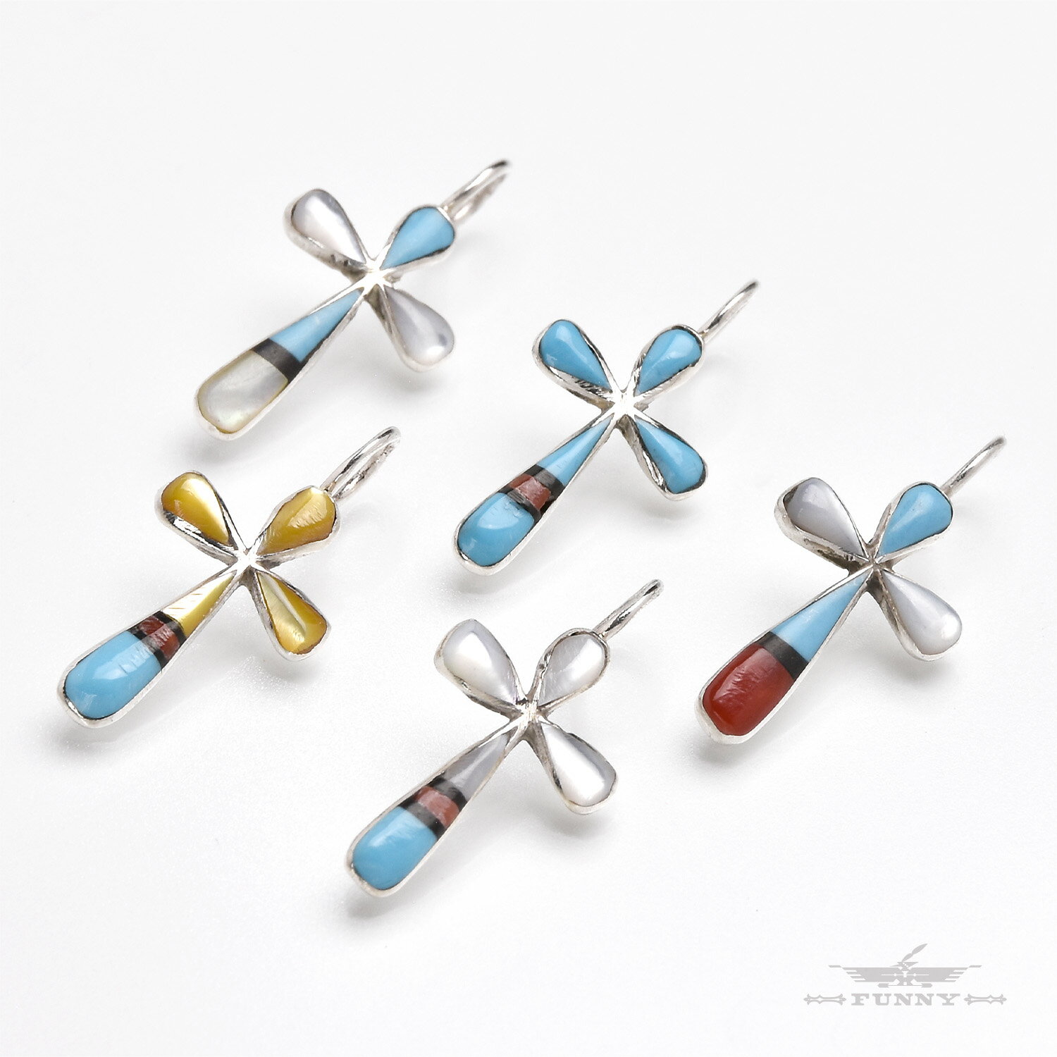 【FUNNY公式ストア】 ズニ族 Kristina Bowannie クロス インレイ ペンダント トップ マルチカラー 天然石 スターリングシルバー シルバー925 マルチカラー プレゼント インディアンジュエリー アクセサリー 十字架 小ぶり 小さめ ネックレス メンズ レディース