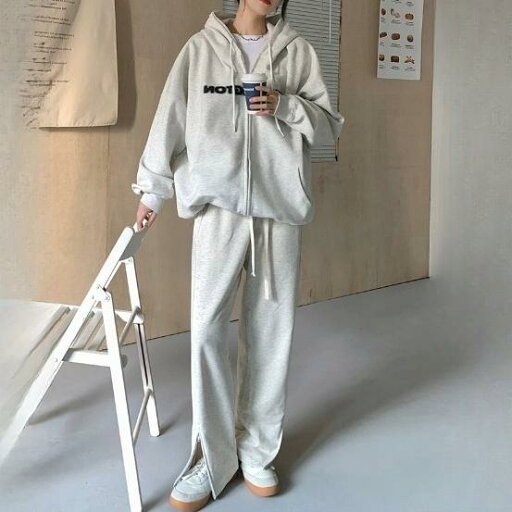 セットアップ パーカー パンツ レディース アウター 長袖 2色 上下セット ロゴ ジップ フード付き ジャージ スウェット ドローストリング スポーツウェア スポーティアイテム 送料無料 大人可愛い かわいい きれいめ 大人女子 無地 春 夏 秋 10代 20代 セットアップ パーカー パンツ レディース アウター 長袖 2色 上下セット ロゴ ジップ フード付き ジャージ スウェット ドローストリング スポーツウェア スポーティアイテム 送料無料 大人可愛い かわいい きれいめ 大人女子 無地 春 夏 秋 10代 20代