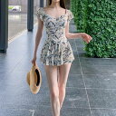 個性的 スタイリッシュ モダン かっこいい アジアン ベーシック フェミニン 花柄 リゾート 旅行 プール 夏 海 美脚 脚長 着痩せ スタイルアップ 高見え 格上げ モテ 体型カバー