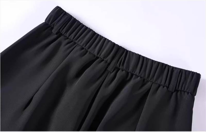 【FunnyBunny】 レディース パンツ ボトムス ショート ポケット 後ゴム 40代 春 エレガント 主役級 きれいめ 個性的 おしゃれ お姉さん 学生 存在感 ボタン 10代 夏 クール 20代 カジュアル シンプル 上品 モード系 無地 30代 大人可愛い