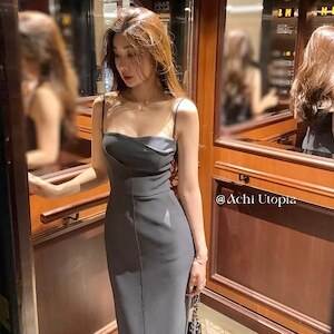 セクシー デコルテ レディース ワンピース ロング キャミソール タイト スリム 細身 背中開き 大人可愛い きれいめ シンプル カジュアル 上品 おしゃれ かっこいい こなれ感 クール モード系 エレガント モダン 存在感 フォーマル