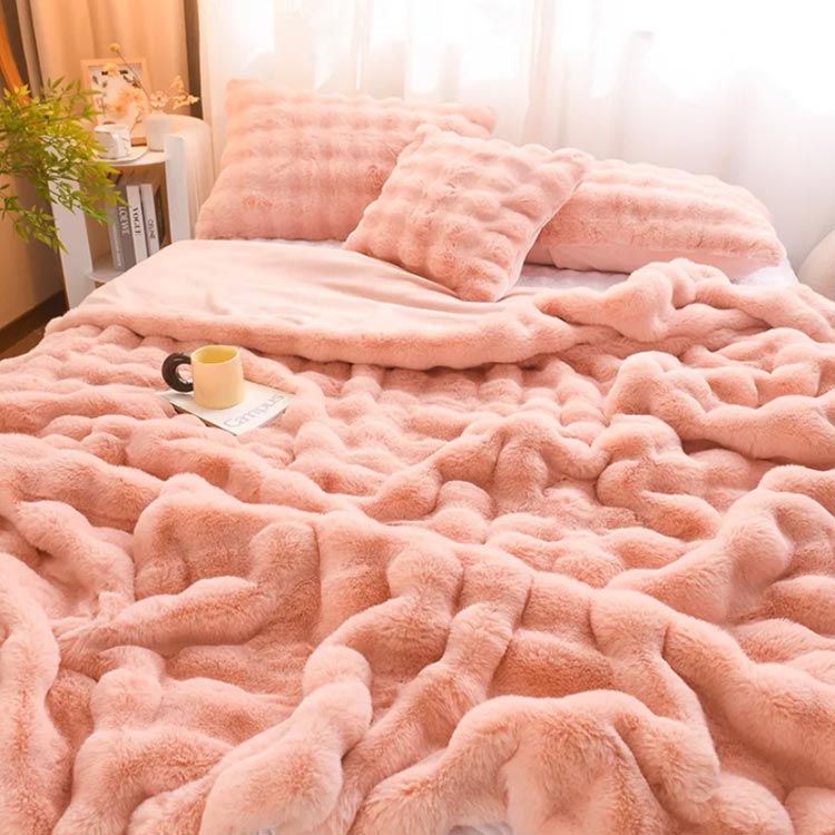 ふわふわ もこもこ 毛布 もこもこ毛布 ブランケット 掛け毛布 ダブル ひざ掛け もうふ 毛布 おしゃれ 韓国 マイクロファイバー フランネル やわらか あったか 暖かい 大判 厚手 秋冬 ビットファー調 高級感 洗える インテリア 寝具 180×200cm [2]