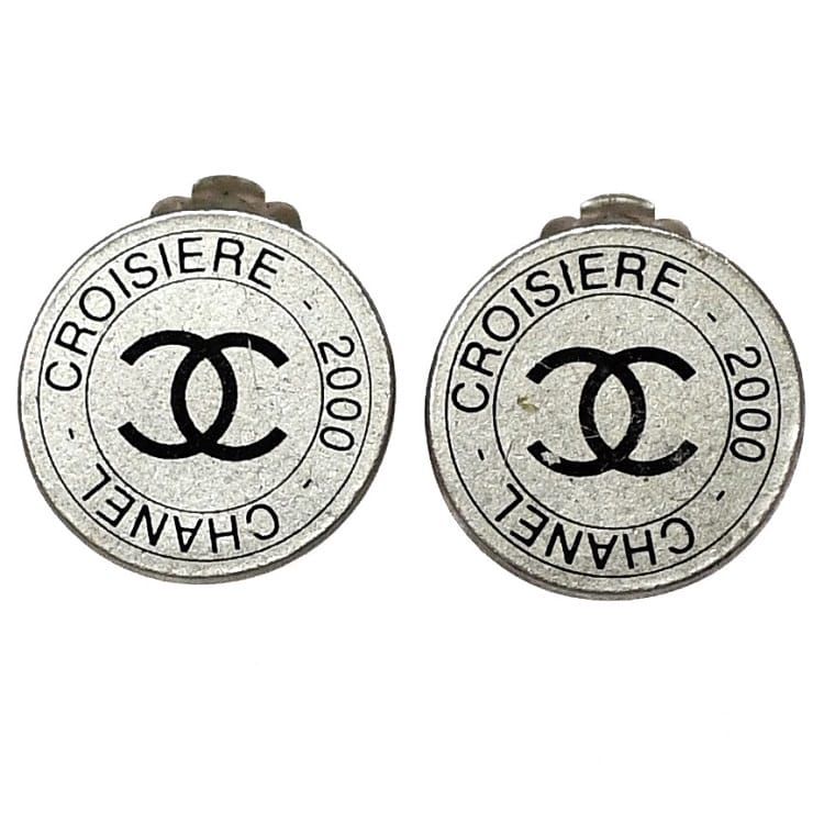 シャネル イヤリング シルバー ブラック CROISIERE 美品 メタル 中古 00 C CHANEL アクセサリー ヴィンテージ レア シンプル ロゴ ココマーク 丸 プレート 黒 ブランドアクセ レディース お洒落 高級感 上品 エレガント ファッション ブランド 本物 鑑定済み