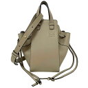 ロエベ ショルダーバッグ ハンモック ミニ ベージュ 314.30.V07 美品 カーフ レザー 中古 LOEWE ミニバッグ ショルダー ハンドバッグ 定番 人気 アナグラム ワンポイントロゴ シンプル レディース お洒落 高級感 上品 エレガント ブランド 本物 鑑定済み